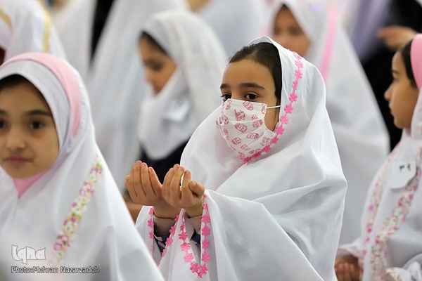 جشن شکوفایی (تکلیف) دانش آموزان دختر تبریز