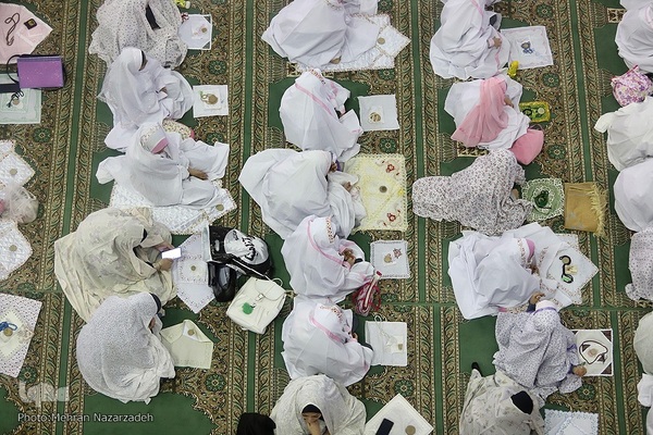 جشن شکوفایی (تکلیف) دانش آموزان دختر تبریز