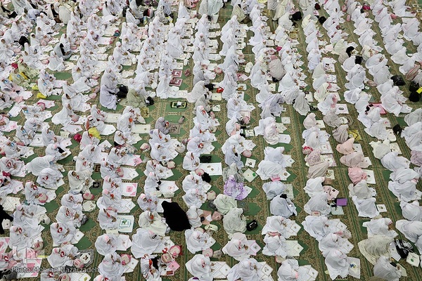 جشن شکوفایی (تکلیف) دانش آموزان دختر تبریز