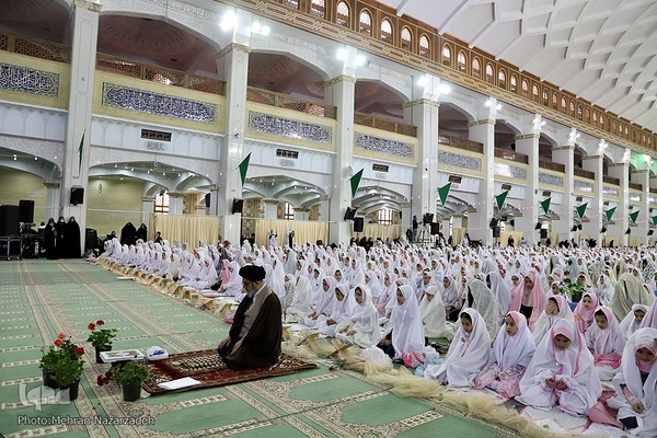 جشن شکوفایی (تکلیف) دانش آموزان دختر تبریز