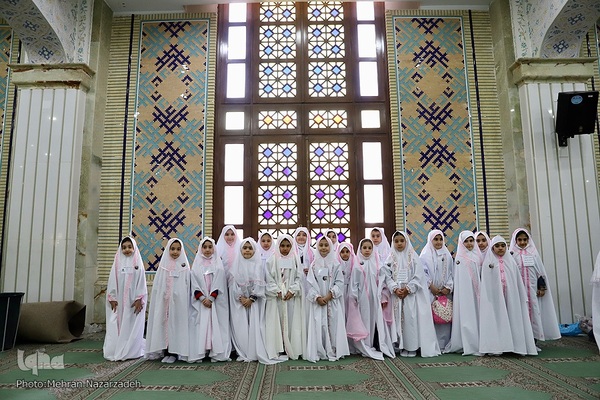 جشن شکوفایی (تکلیف) دانش آموزان دختر تبریز