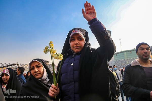 جشن خانوادگی میلاد حضرت فاطمه زهرا(س)