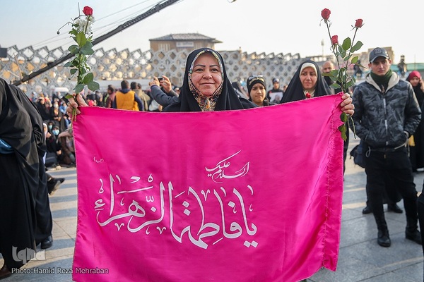 جشن خانوادگی میلاد حضرت فاطمه زهرا(س)