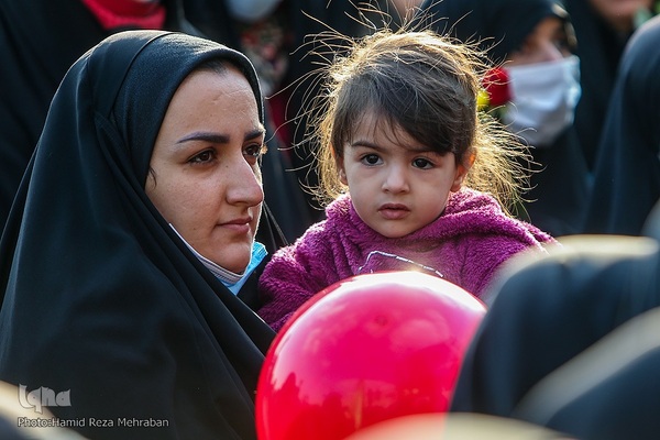 جشن خانوادگی میلاد حضرت فاطمه زهرا(س)