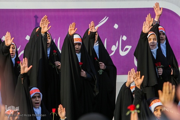 جشن خانوادگی میلاد حضرت فاطمه زهرا(س)