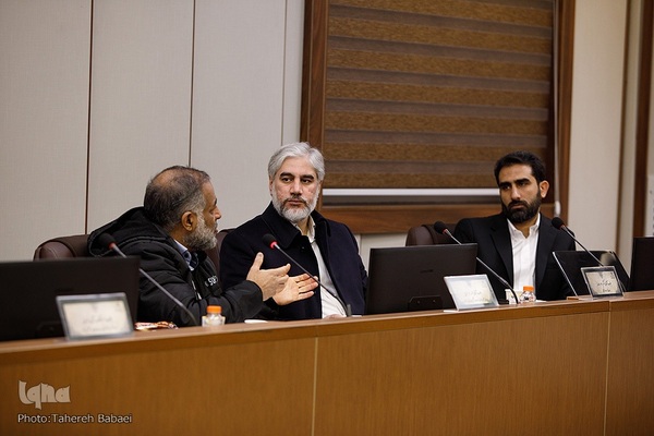 جلسه کمیسیون تبلیغ و ترویج با حضور وزیر ارشاد