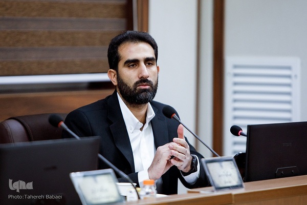 جلسه کمیسیون تبلیغ و ترویج با حضور وزیر ارشاد
