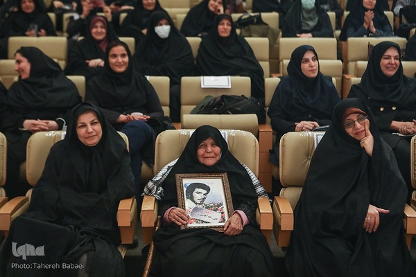 مراسم تجلیل از بانوان قرآنی وزرت نیرو