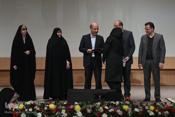 مراسم تجلیل از بانوان قرآنی وزرت نیرو