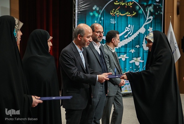 مراسم تجلیل از بانوان قرآنی وزرت نیرو