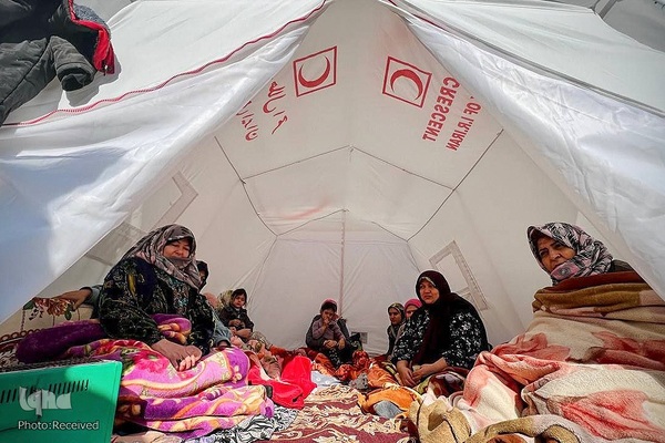 امدادرسانی جمعیت هلال‌احمر در مناطق زلزله‌زده خوی‎‎