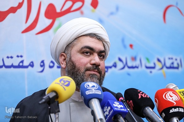 حجت‌الاسلام کمال خداداده، رئیس کمیته مساجد ستاد دهه فجر انقلاب اسلامی