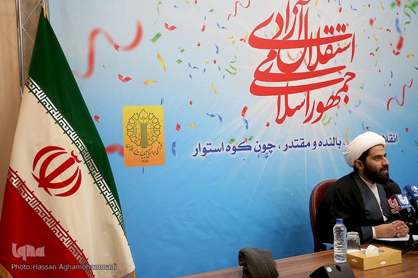 حجت‌الاسلام والمسلمین علی تقی‌زاده، رئیس کمیته قرآن و نهج‌البلاغه ستاد بزرگداشت چهل‌وچهارمین دهه فجر انقلاب اسلامی