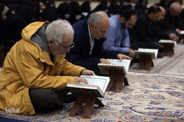 مراسم تجدید میثاق جامعه قرآنی کشور با آرمان‌های معمار کبیر انقلاب اسلامی، امام خمینی(ره) در حرم مطهر امام راحل