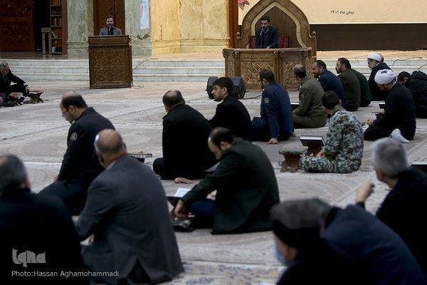 مراسم تجدید میثاق جامعه قرآنی کشور با آرمان‌های معمار کبیر انقلاب اسلامی، امام خمینی(ره) در حرم مطهر امام راحل