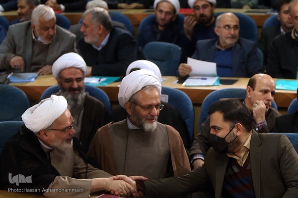 عیسی زارع‌پور، وزیر ارتباطات و فناوری اطلاعات در بیست‌ونهمین اجلاس سراسری نماز