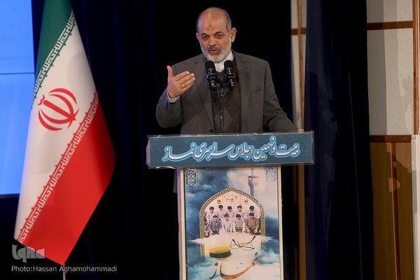 احمد وحیدی، وزیر کشور 