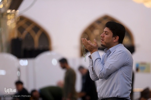 شب لیلة‌الرّغائب در آستان مقدس حضرت عبدالعظیم(ع)