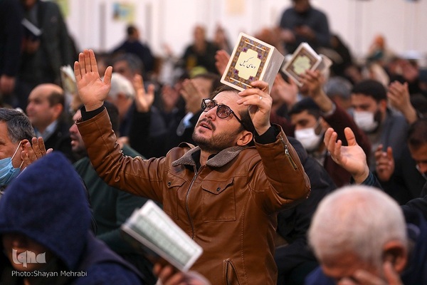 شب لیلة‌الرّغائب در آستان مقدس حضرت عبدالعظیم(ع)