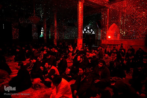 شب لیله‌الرغائب در آستان مقدس امامزاده صالح(ع)