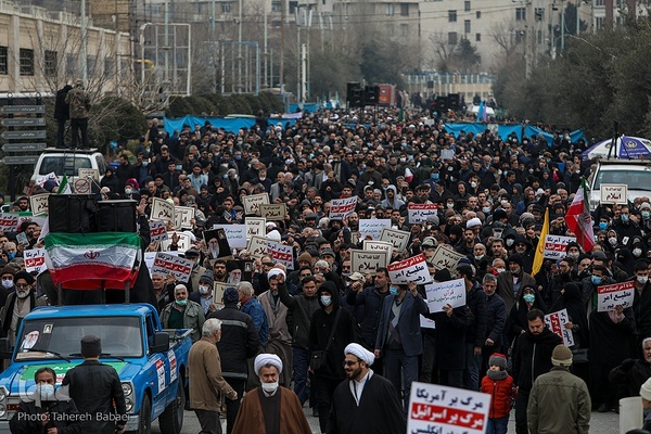 نمازگزاران در سراسر کشور اهانت به قرآن را محکوم کردند