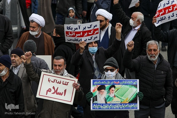 نمازگزاران در سراسر کشور اهانت به قرآن را محکوم کردند