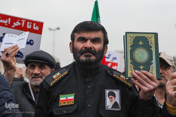 نمازگزاران در سراسر کشور اهانت به قرآن را محکوم کردند