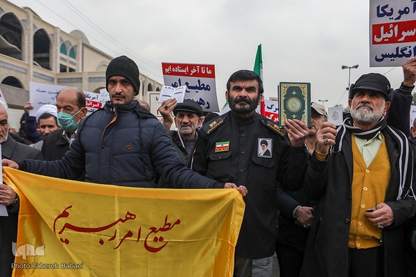 نمازگزاران در سراسر کشور اهانت به قرآن را محکوم کردند