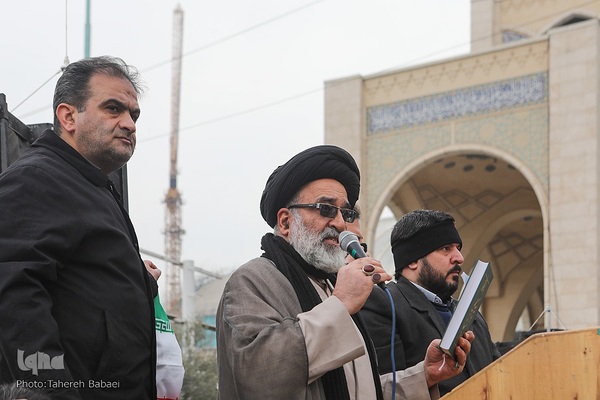 نمازگزاران در سراسر کشور اهانت به قرآن را محکوم کردند