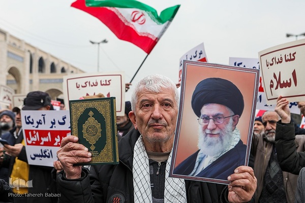 نمازگزاران در سراسر کشور اهانت به قرآن را محکوم کردند