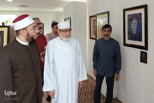 بازدید شیخ المصراوی از بخش ایران در جشنواره هنرهای قرآنی مالزی