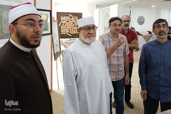 بازدید شیخ المصراوی از بخش ایران در جشنواره هنرهای قرآنی مالزی