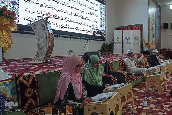 محفل قرآنی با حضور شیخ المصراوی در جشنواره رستو