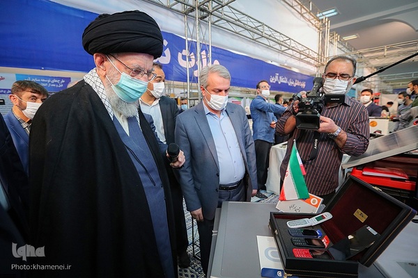 بازدیدرهبر انقلاب از نمایشگاه توانمندی‌های صنعتی