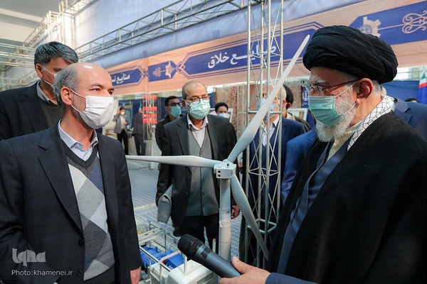 بازدیدرهبر انقلاب از نمایشگاه توانمندی‌های صنعتی
