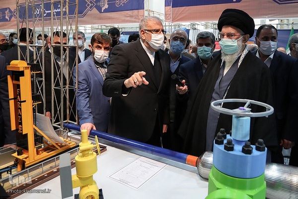 بازدیدرهبر انقلاب از نمایشگاه توانمندی‌های صنعتی