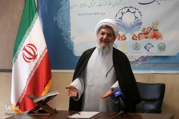 حجت‌الاسلام والمسلمین زنگنه، مسئول سازمان فرهنگی خانوادۀ سپاه پاسداران انقلاب اسلامی