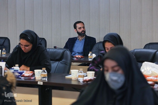 نشست خبری هفدهمین جشنواره شعر فجر