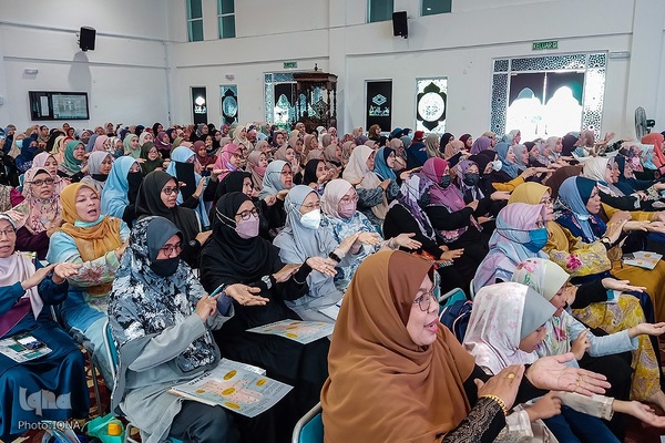 خلاقیت مربی قرآن مالزیایی در آموزش تجوید