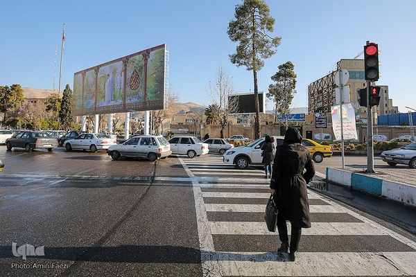 رونمایی از دیوارنگاره میدان امام حسین(ع) شیراز