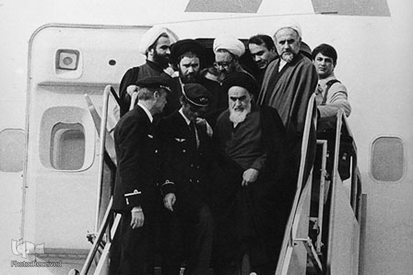 تصاویر بازگشت امام خمینی به ایران