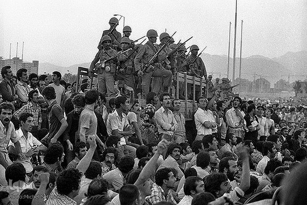 آثار میشل سِتبون ؛ واقعه نگار و عکاس فرانسوی از انقلاب اسلامی ایران