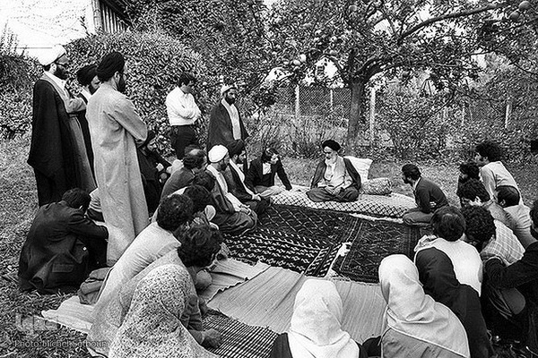 آثار میشل سِتبون ؛ واقعه نگار و عکاس فرانسوی از انقلاب اسلامی ایران