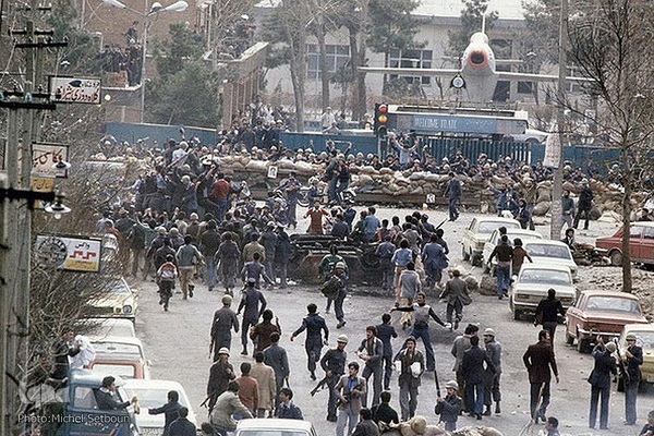 آثار میشل سِتبون ؛ واقعه نگار و عکاس فرانسوی از انقلاب اسلامی ایران