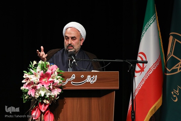 حجت الاسلام محمدرضا زائری رئیس اندیشکده فرهنگی سازمان اسناد و کتابخانه ملی