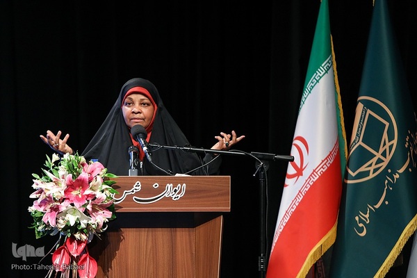 مرضیه هاشمی خبرنگار پرس تی وی