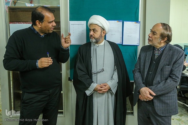 بازدید رئیس و اعضای هیئت علمی دانشکده رسانه و ارتباطات ادیان و مذاهب