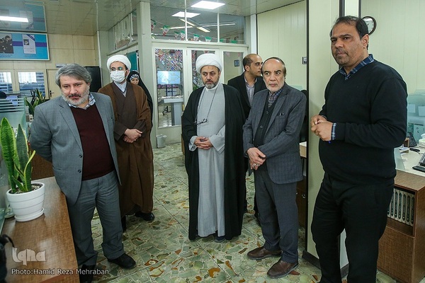 بازدید رئیس و اعضای هیئت علمی دانشکده رسانه و ارتباطات ادیان و مذاهب