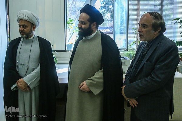 بازدید رئیس و اعضای هیئت علمی دانشکده رسانه و ارتباطات ادیان و مذاهب