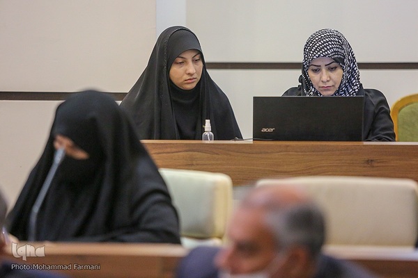 دومین روز نشست اندیشمندان و استادان درس انقلاب اسلامی